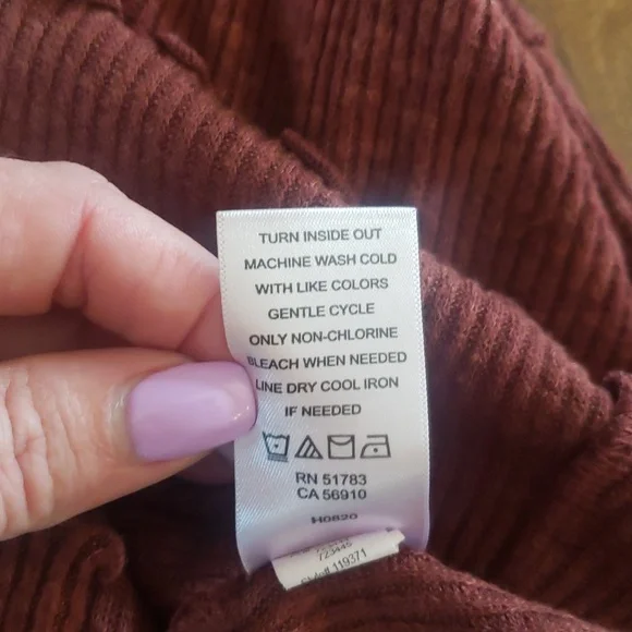 Maurice brownish red color sleeveless top size - Picture 9 of 9